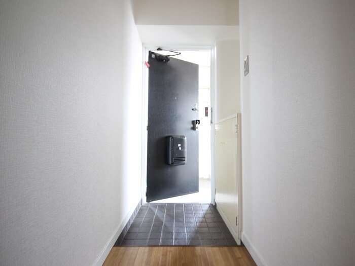 物件内観写真21　(玄関)