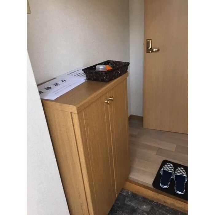 物件内観写真4　(靴箱)