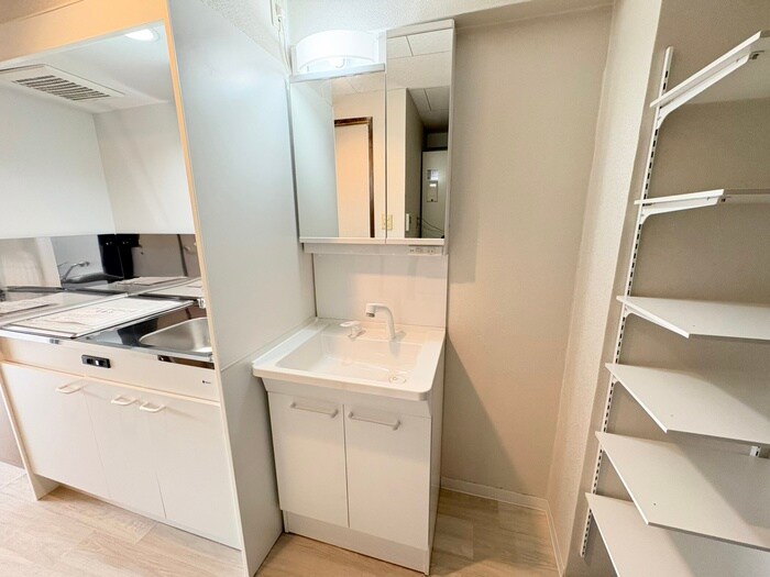 物件内観写真12　(洗面)