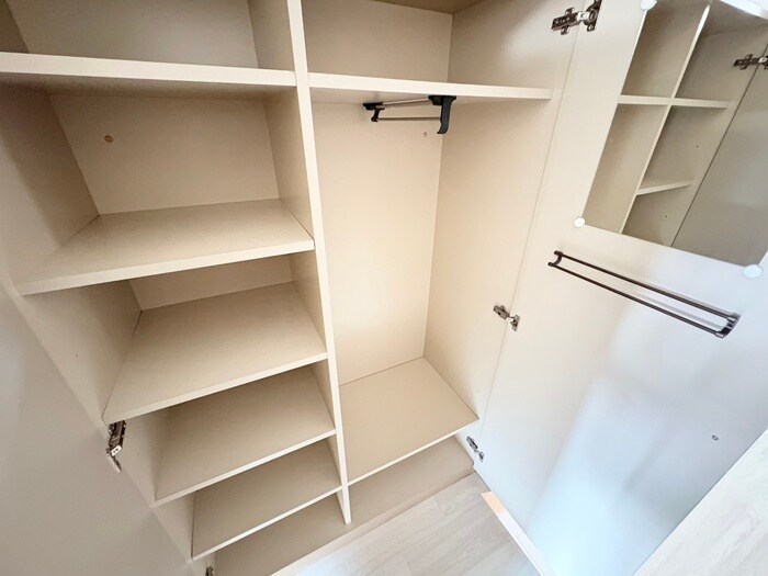 物件内観写真13　(収納)