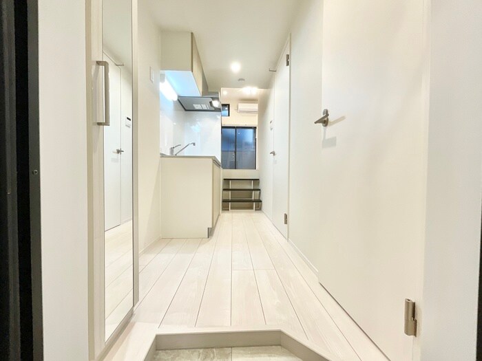 物件内観写真17　(廊下)