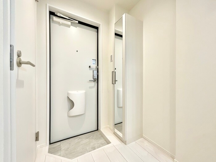 物件内観写真18　(玄関)