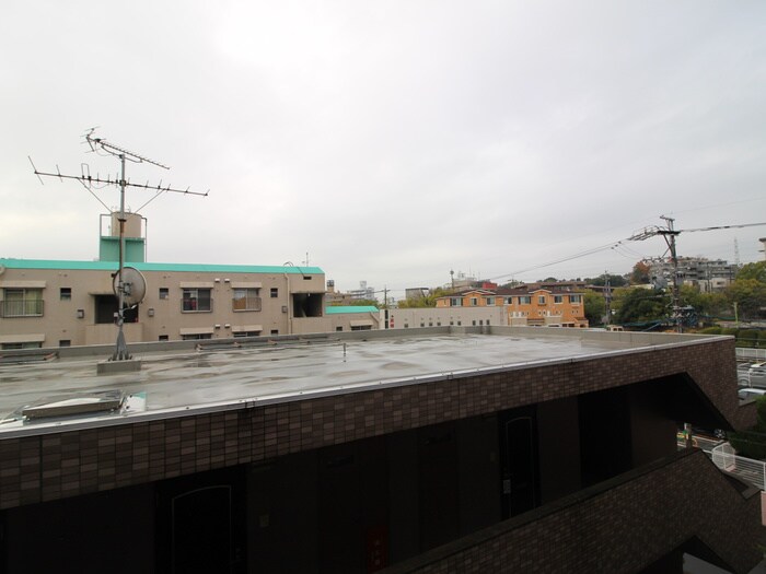 物件内観写真16　(室内からの展望)