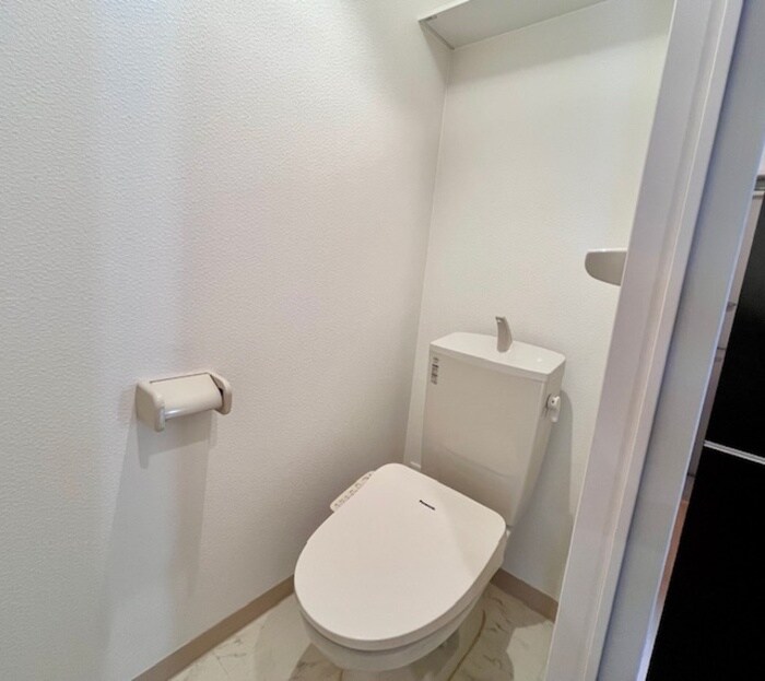 物件内観写真9　(トイレ)