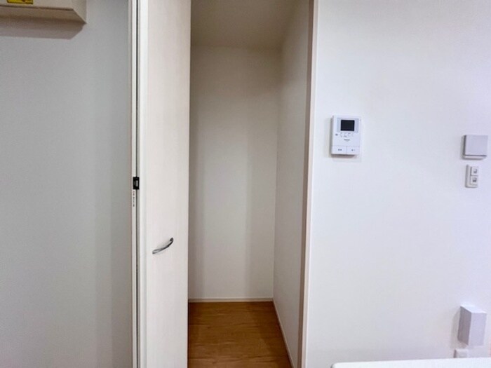 物件内観写真16　(収納)