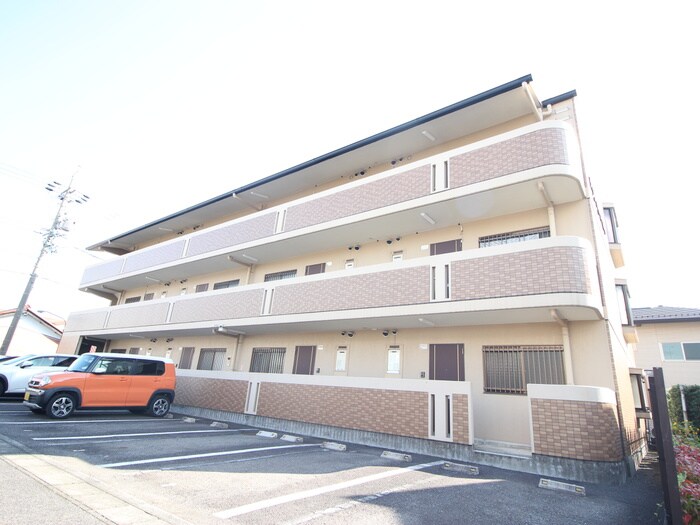 グランディール霞草の物件外観写真