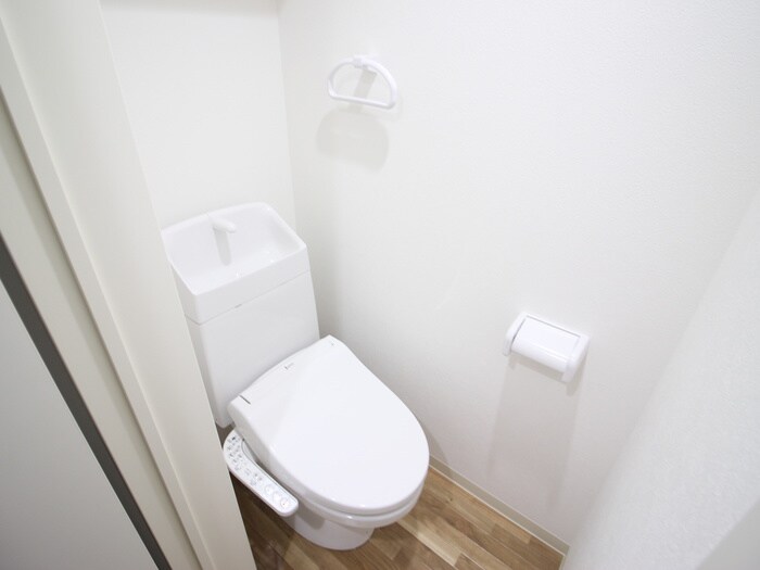 物件内観写真12　(トイレ)