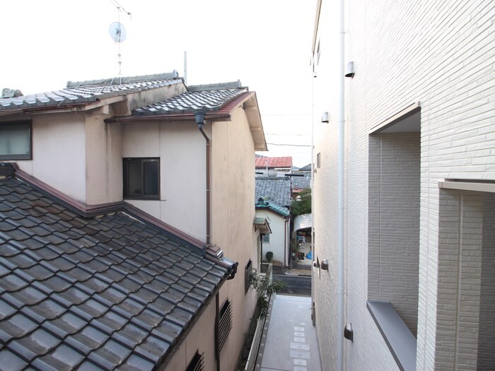 物件内観写真16　(室内からの展望)