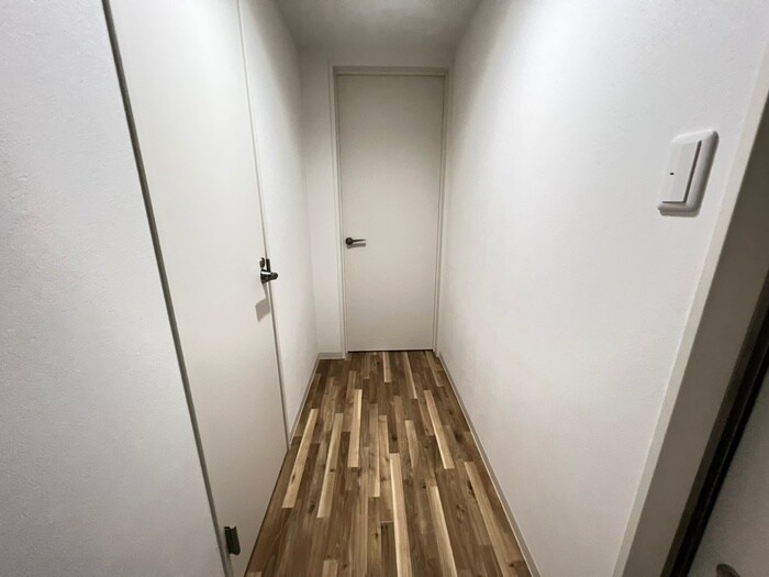 物件内観写真18　(廊下)