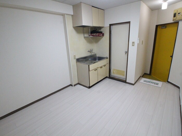 物件内観写真8　(居室)