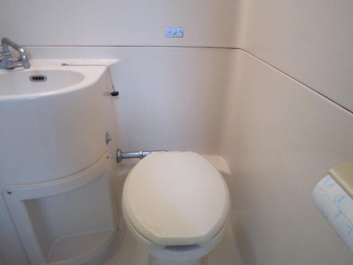 物件内観写真11　(トイレ)