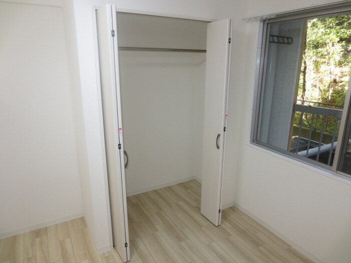 物件内観写真13　(収納)