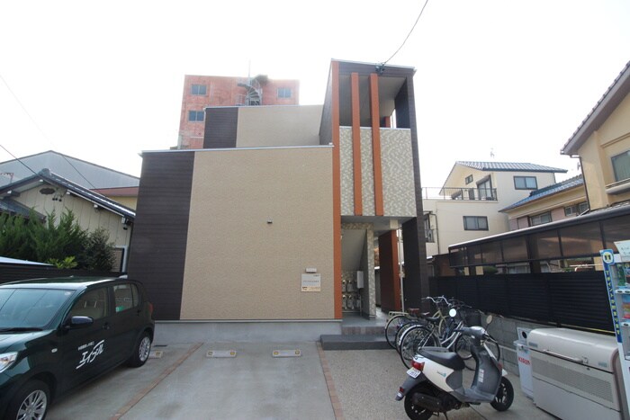 物件外観写真6　(外観写真)