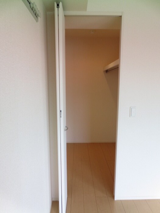 物件内観写真11　(収納)