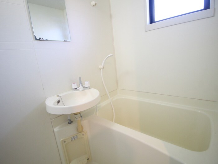物件内観写真10　(バス／シャワールーム等)