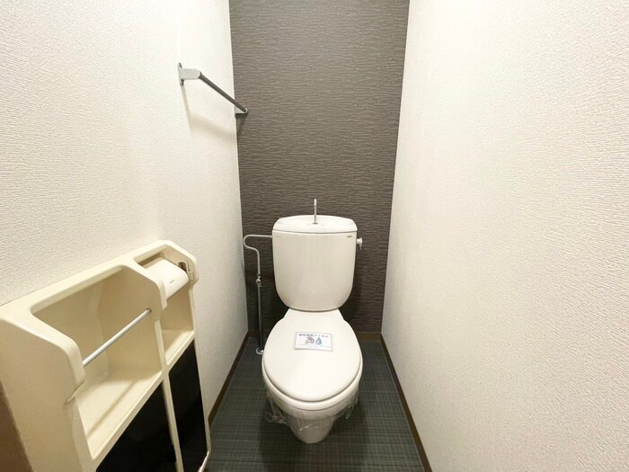 物件内観写真12　(トイレ)