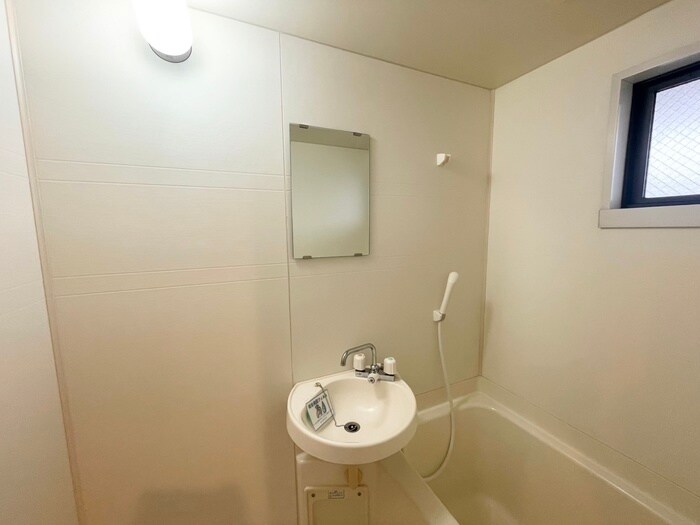 物件内観写真13　(洗面)