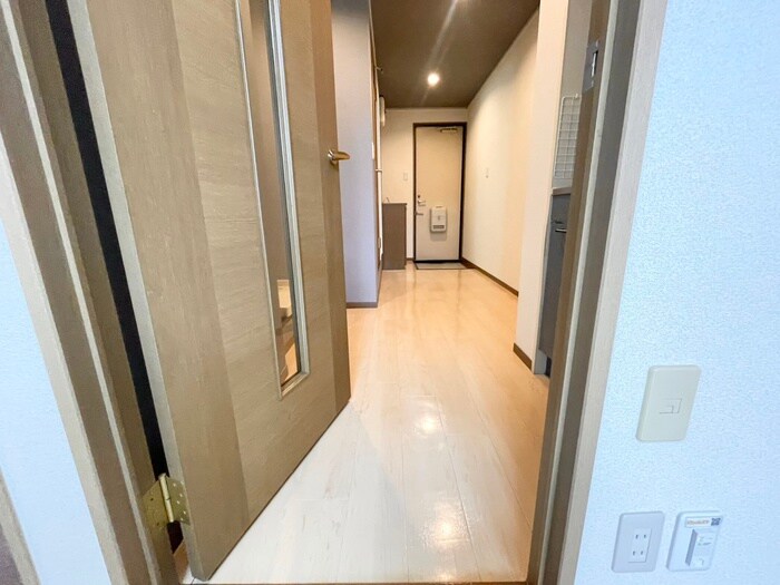 物件内観写真20　(廊下)