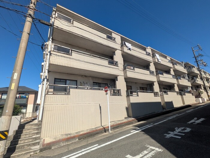 物件外観写真3　(外観写真)