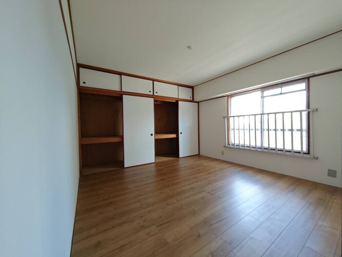 物件内観写真11　(居室)