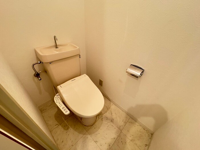 物件内観写真16　(トイレ)