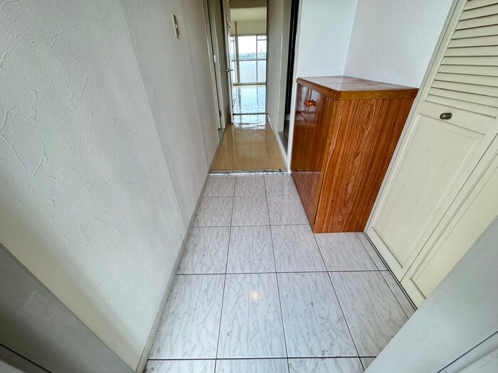 物件内観写真20　(玄関)