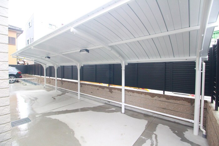 物件外観写真3　(駐輪場)