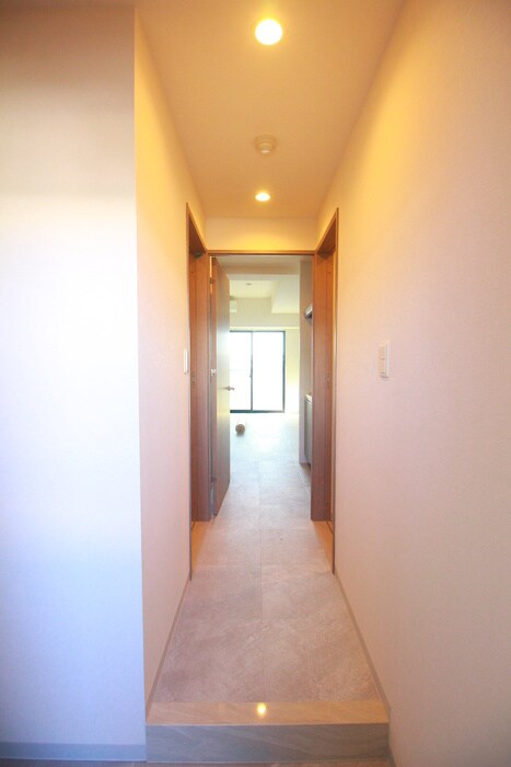 物件内観写真16　(廊下)