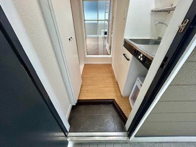 物件内観写真14　(玄関)