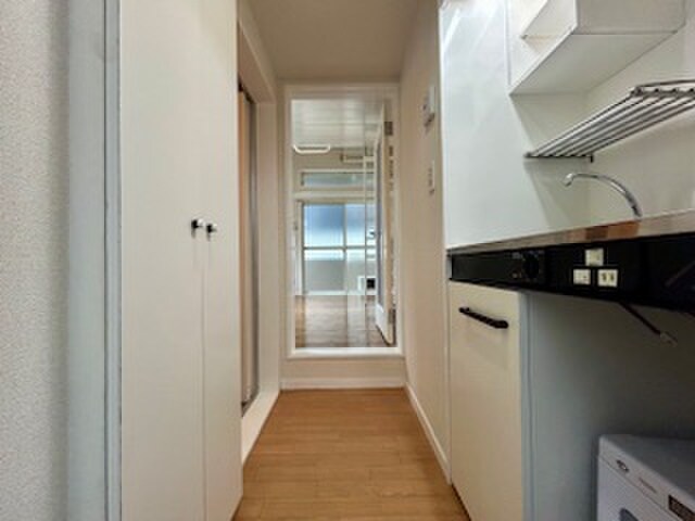 物件内観写真18　(廊下)