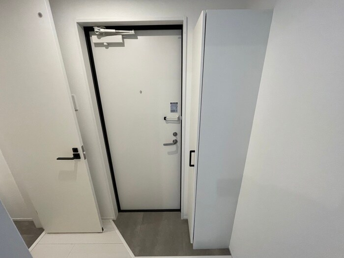 物件内観写真18　(玄関)