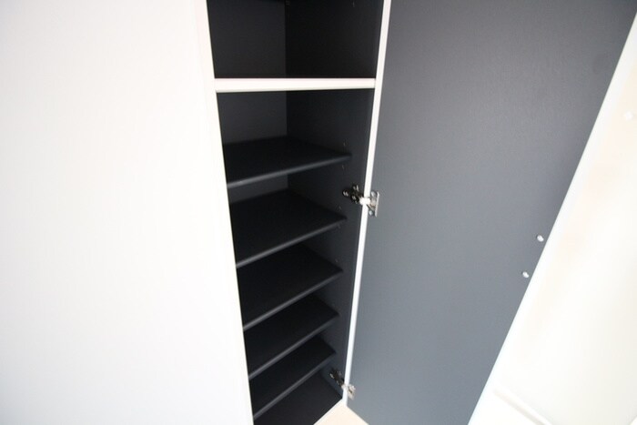 物件内観写真9　(靴箱)