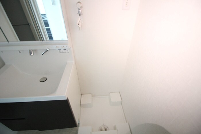 物件内観写真11　(洗濯機置場)