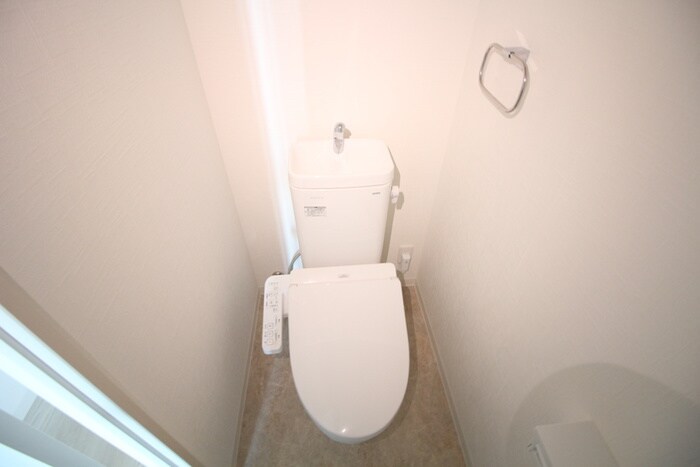 物件内観写真13　(トイレ)