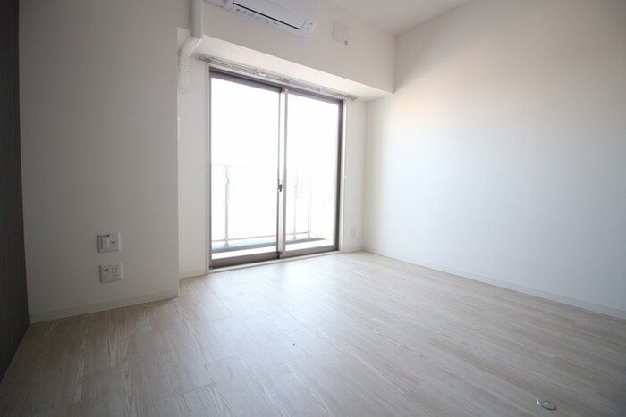 物件内観写真16　(室内からの展望)