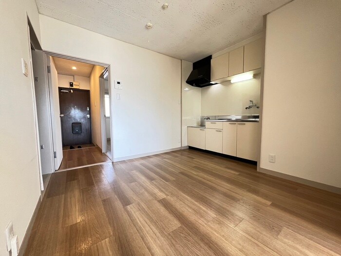 物件内観写真8　(居室)