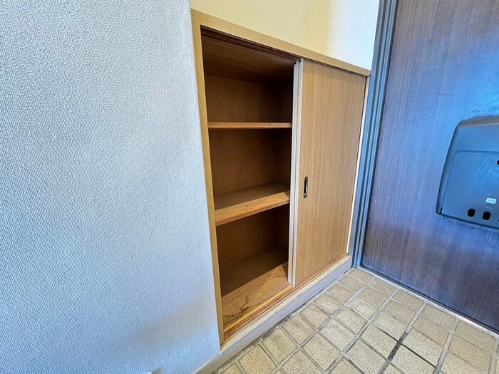 物件内観写真19　(靴箱)