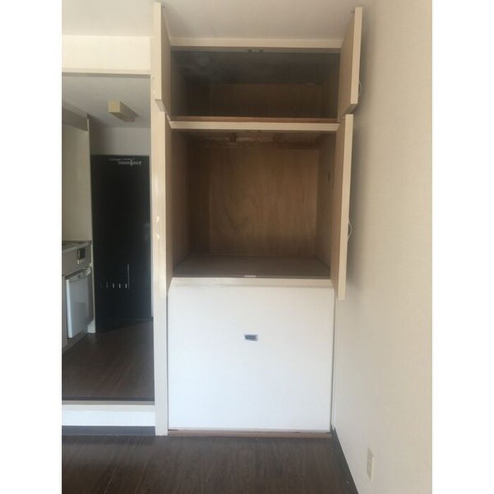 物件内観写真10　(収納)