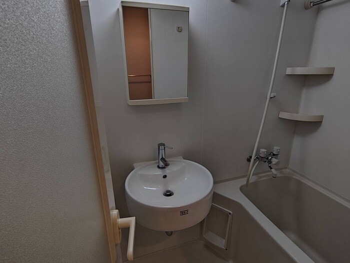 物件内観写真13　(洗面)