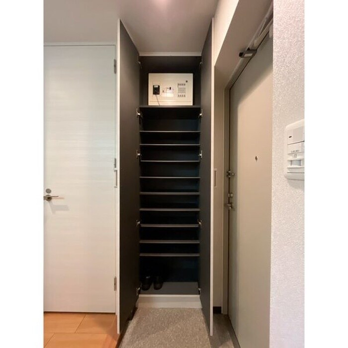 物件内観写真15　(靴箱)