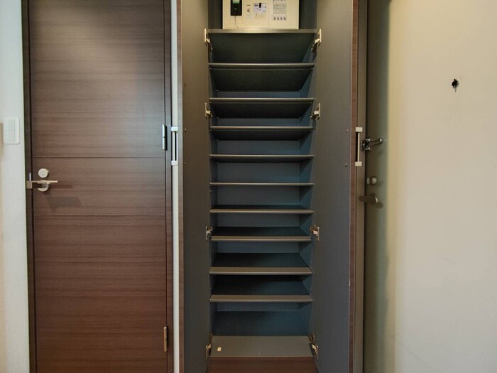 物件内観写真15　(靴箱)