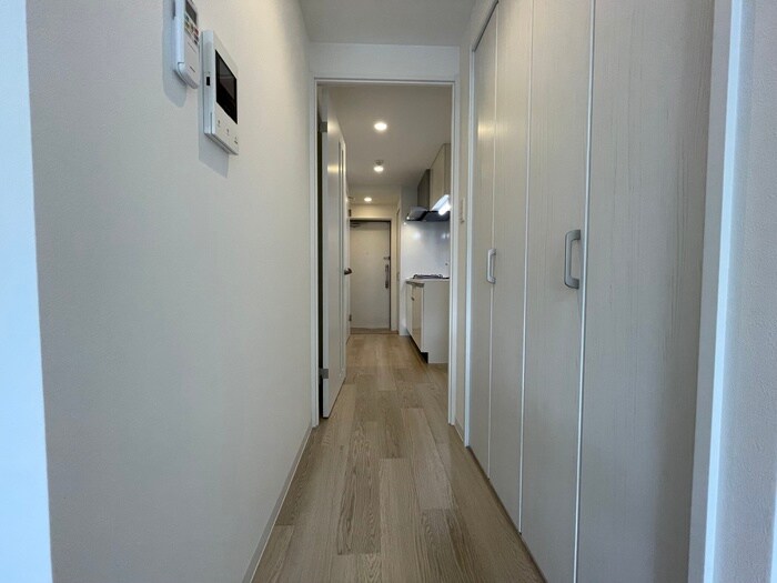 物件内観写真9　(廊下)