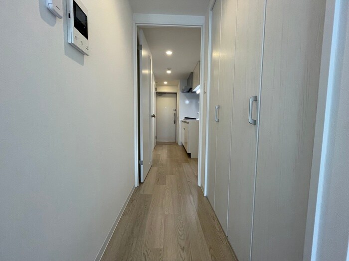 物件内観写真10　(廊下)