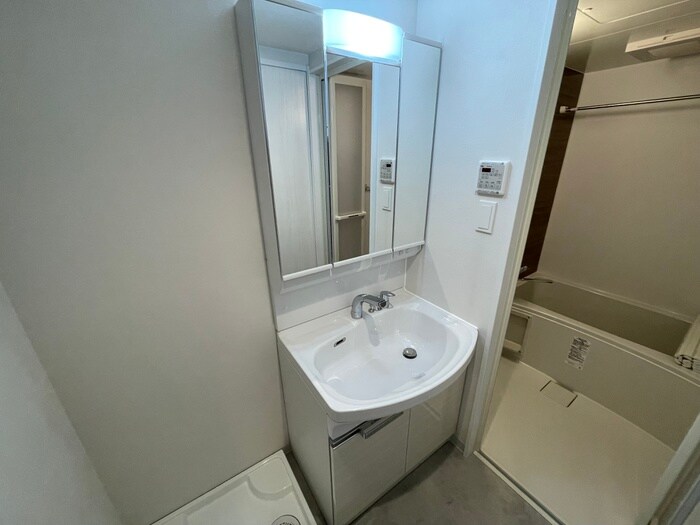 物件内観写真11　(洗面)