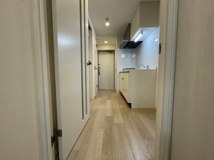 物件内観写真14　(廊下)