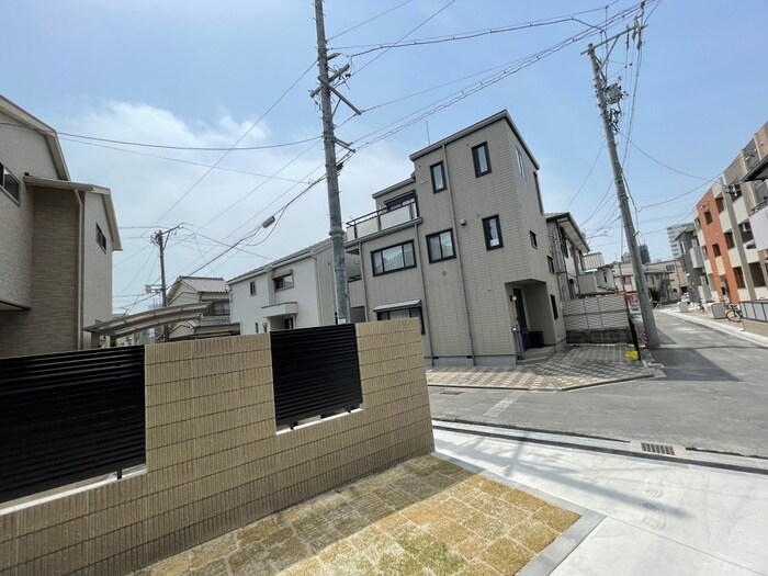 物件内観写真17　(室内からの展望)