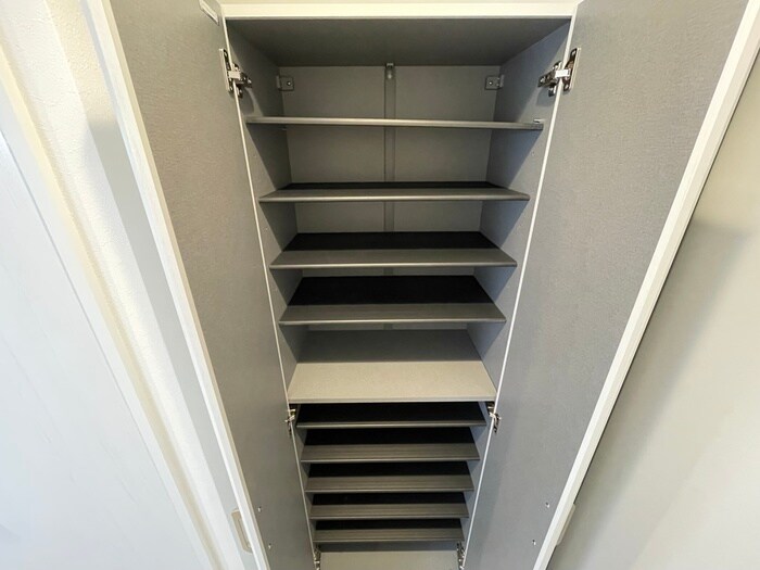 物件内観写真17　(靴箱)