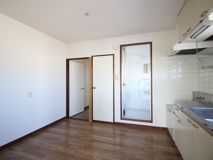 物件内観写真8　(居室)