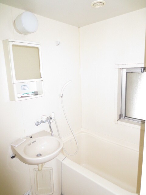 物件内観写真12　(バス／シャワールーム等)