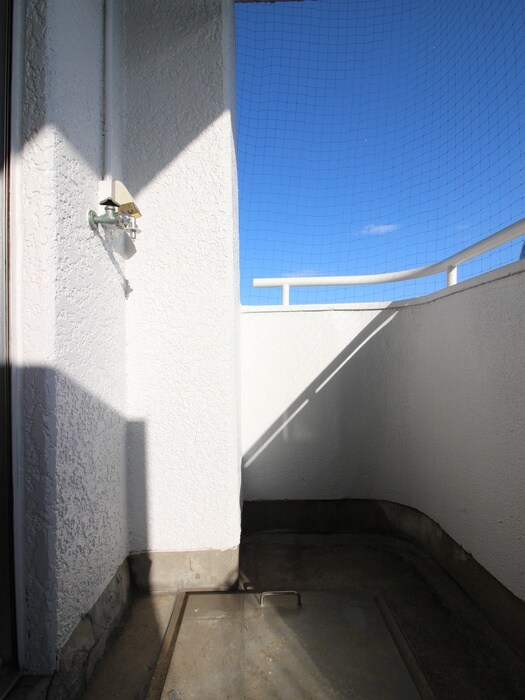 物件内観写真15　(洗濯機置場)